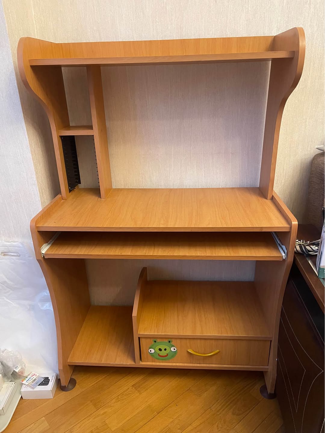 Computer desk 30 manat