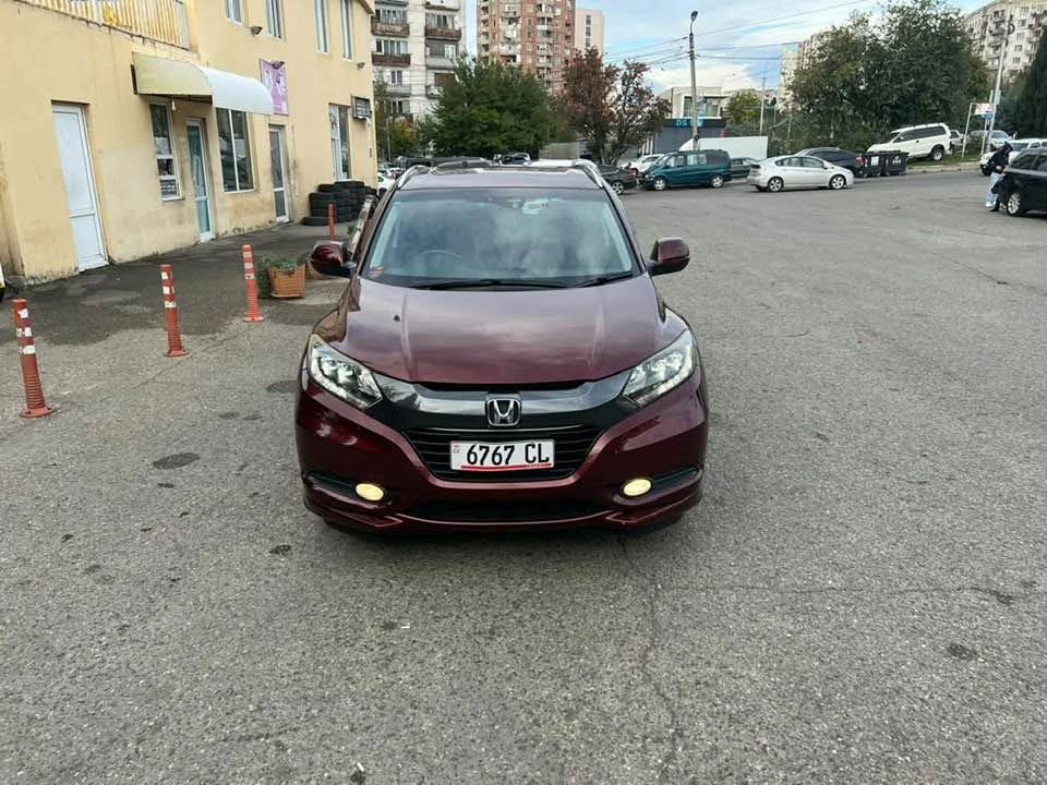 2014 წლიანი Honda Vezel 1.5 ჰიბრიდი