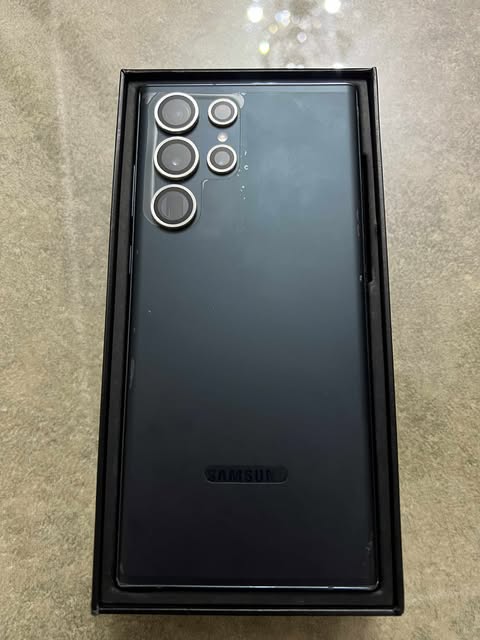 Samsung Galaxy s22 ultra 5G aldım
