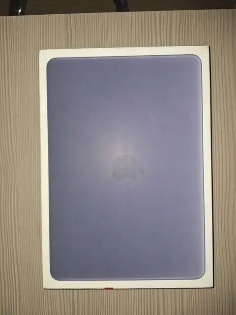 იყიდება Macbook Neo 13" აქვს 512გბ