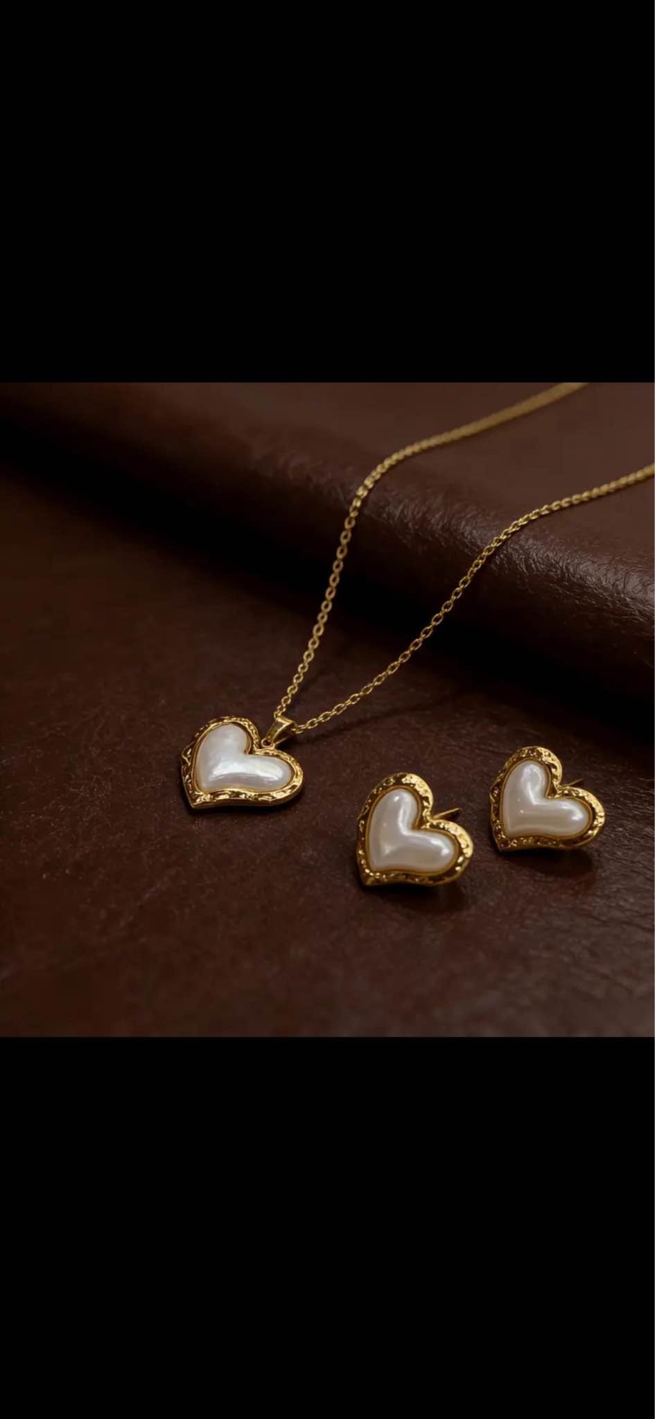 Gold-tone heart pendant and earring set
