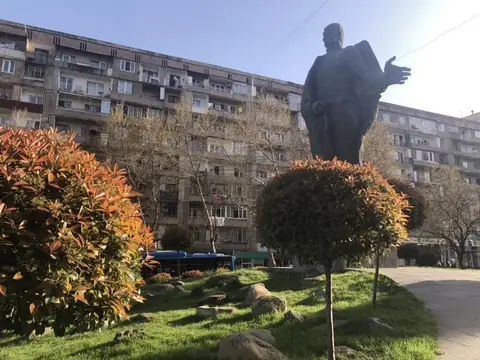 Վարձակալության բնակարան, Թբիլիսի
