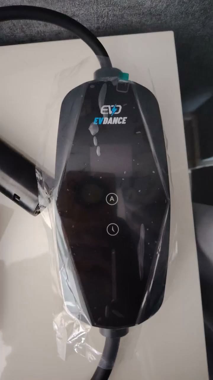 Ev şarjərleri Tesla üçün 16 amperli 5 - 450₾