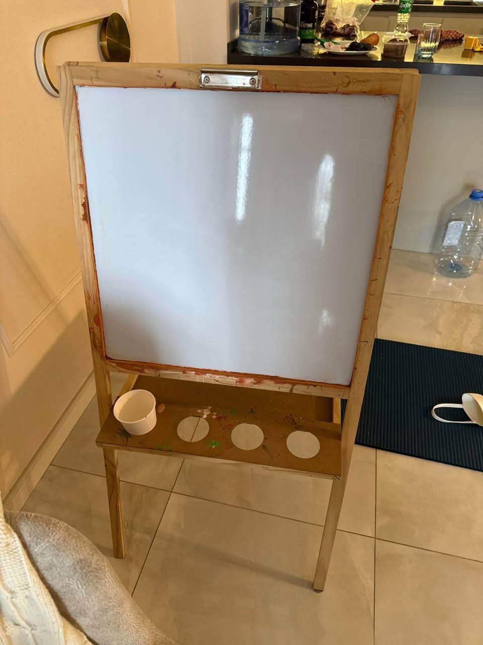 Wooden kids easel with whiteboard