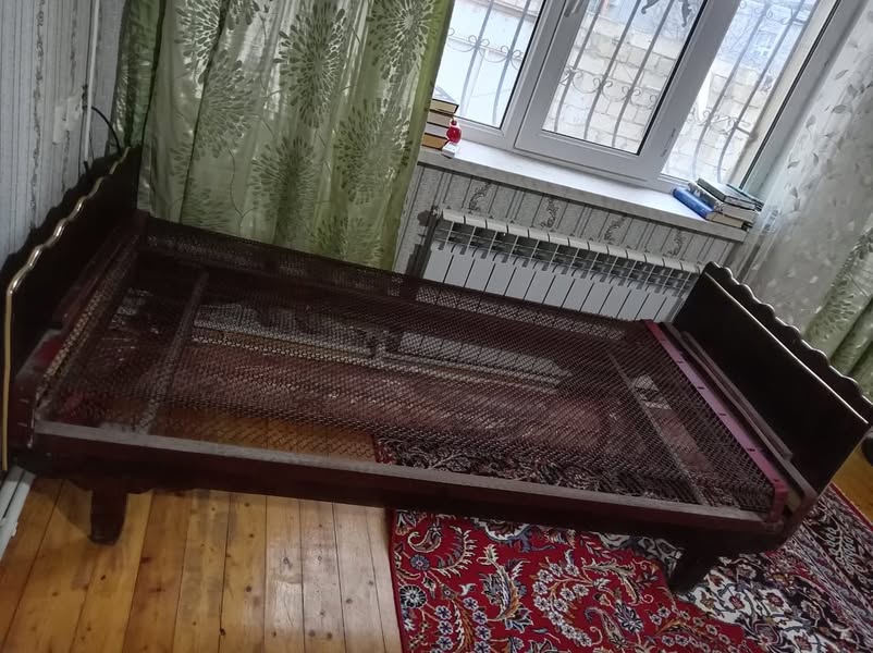Мебель — 35₼
