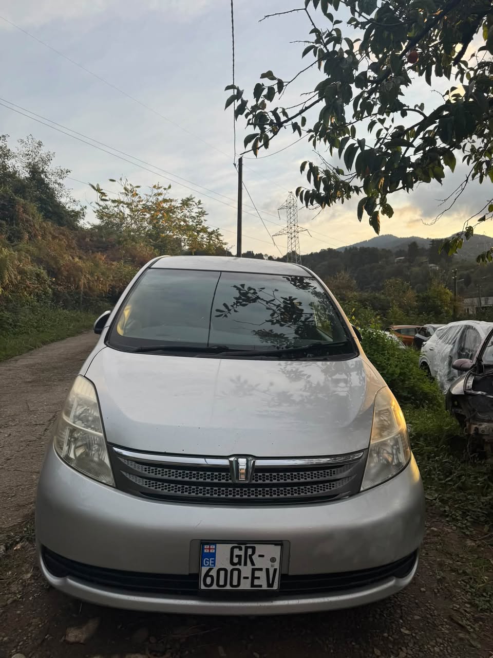 VAZ 2107, 2005, 6500$ — 3,000$