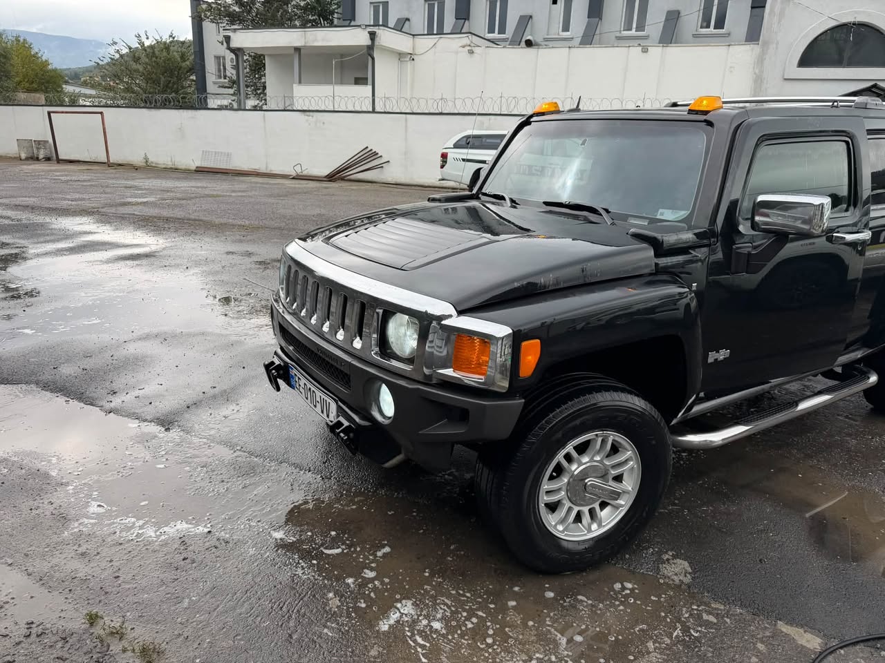 Hummer H3 2008 — 10,200$