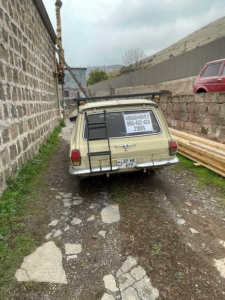 Автомобиль — 2,100$