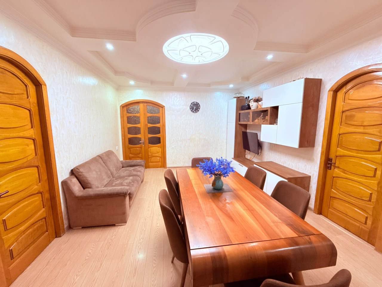 Продаётся 4-комнатная квартира, Батуми — $170,000
