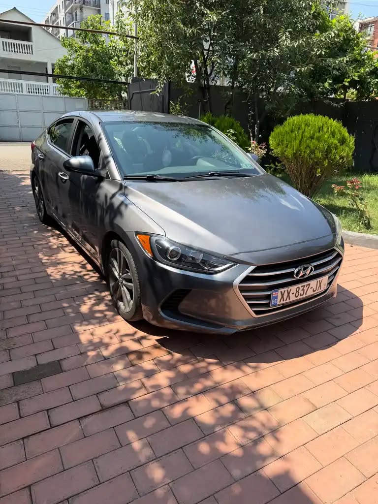 Hyundai Elantra 2018