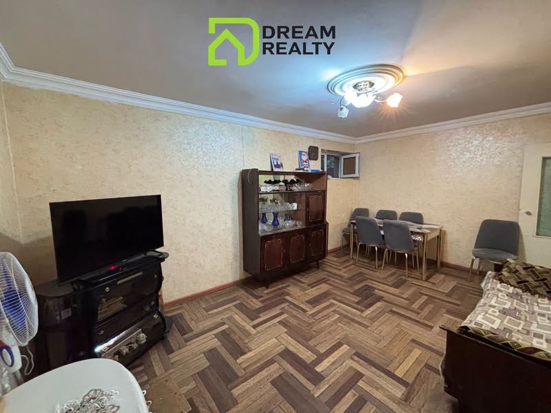 🏠Abovyan kentinde Barış caddesinde ev satılık - 95,000$