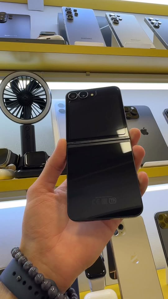 Samsung ZFlip 7 FE 🔥175,000🔥 8/128GB