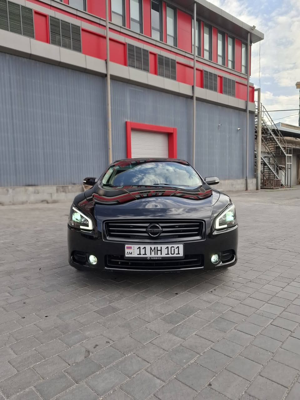 Nissan Maxima 2012 — 9,000$