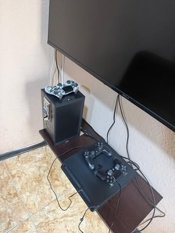 Satılık playstation 4 tam set.
