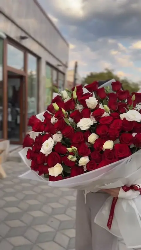შეგვიკვეთეთ თაიგულები, საჩუქრები, ჰელიუმის ბურთები🎈🎈 მსოფლიოს
