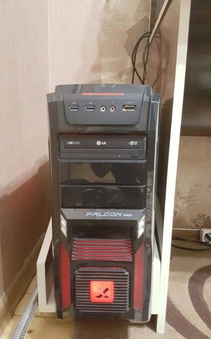 Kompüter — 400₼