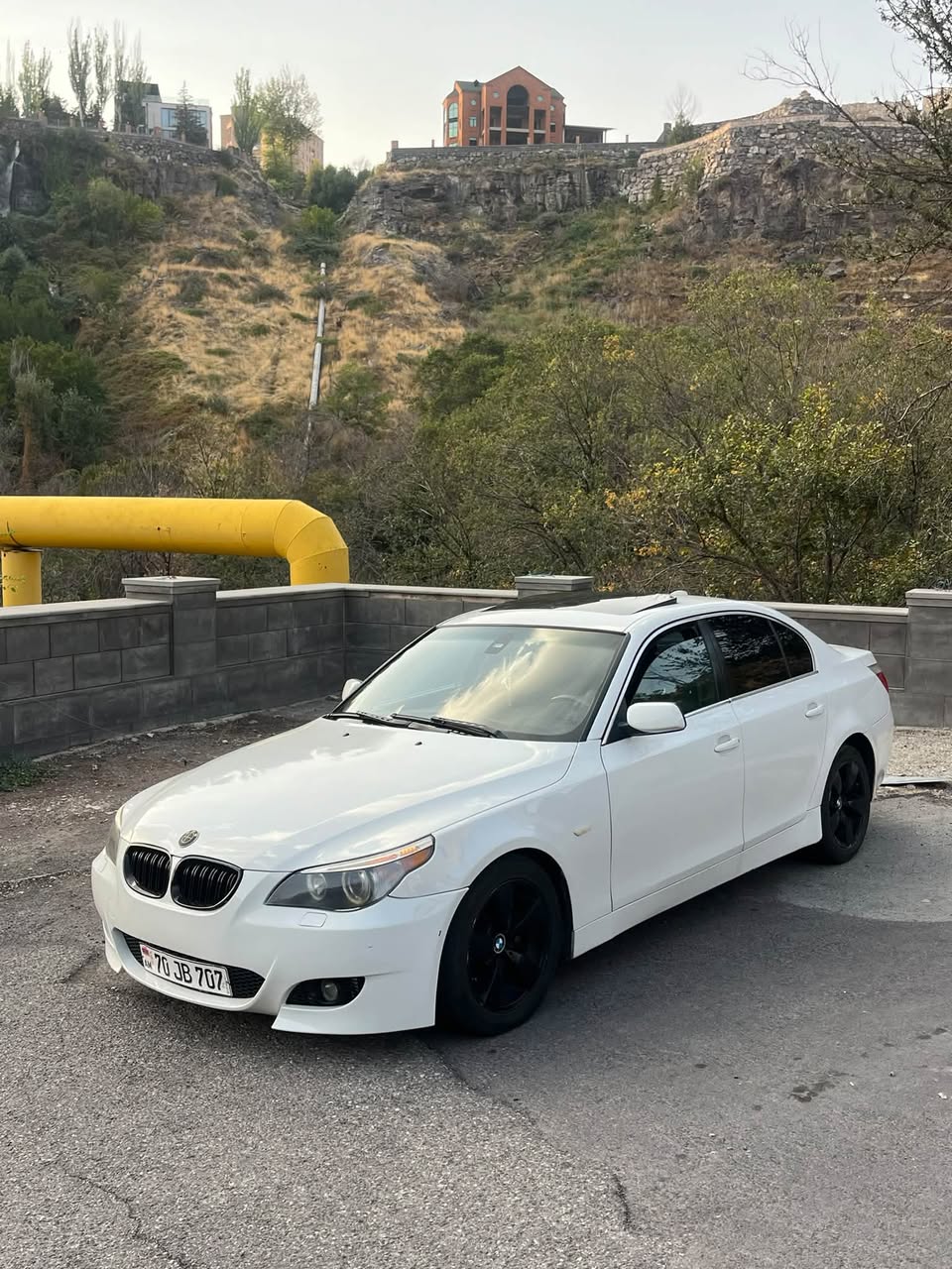 BMW E60 2007 — 5,900$