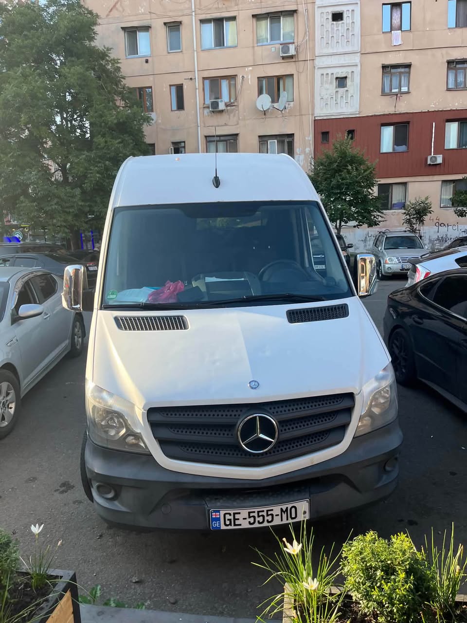 Mercedes Benz sprinter 2013 — 13,500$