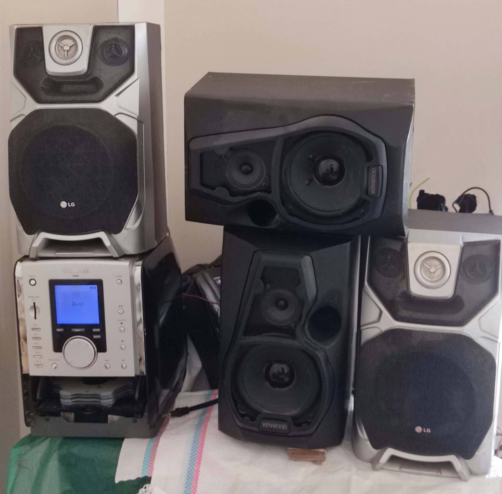 THOMSON music centre 130W with 4 speakers