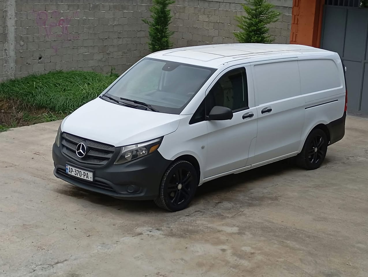 11900$ 2017. 2.0 benzini დაუზიანებელი იდიალურ