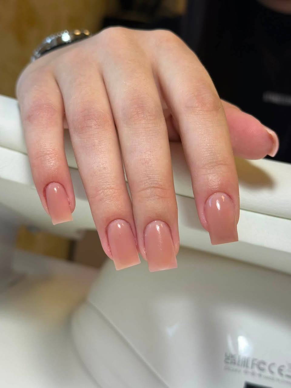 Mən Polina, nail servis üzrə usta - 30₾