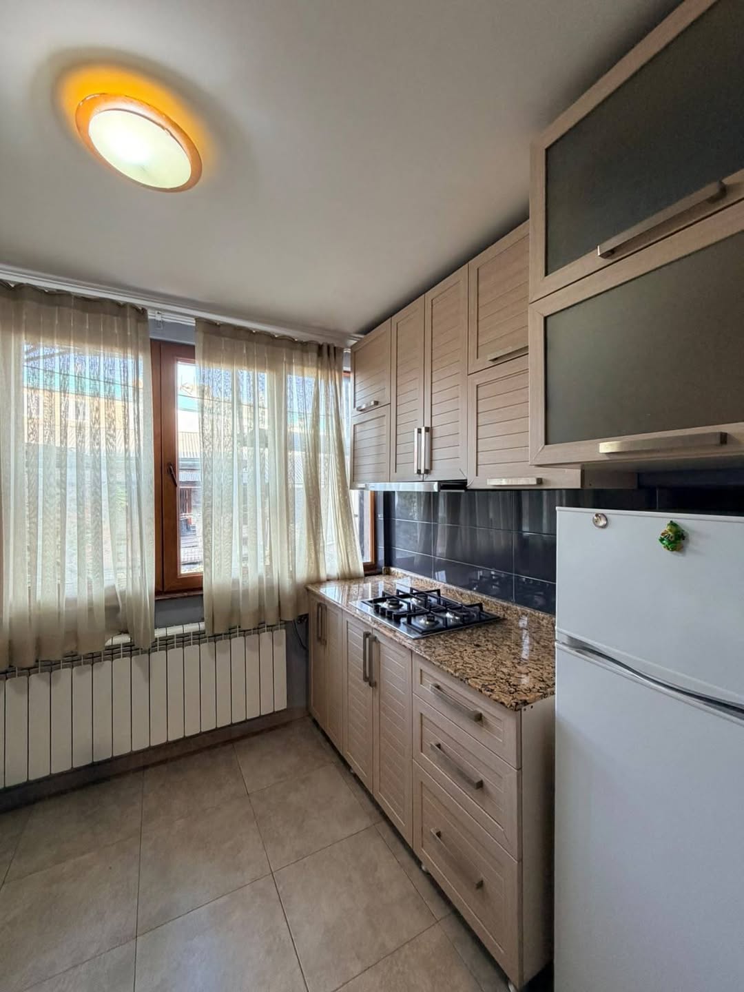 1+1 Geniş Daire Eski Binalı - 155,000$