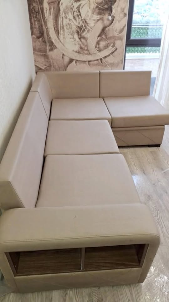 Upholstery cleaning