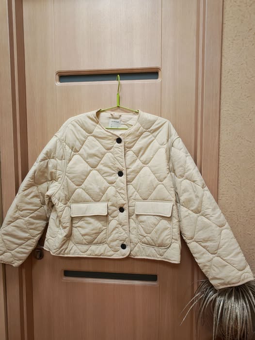 Cream quilted jacket, 60 GEL