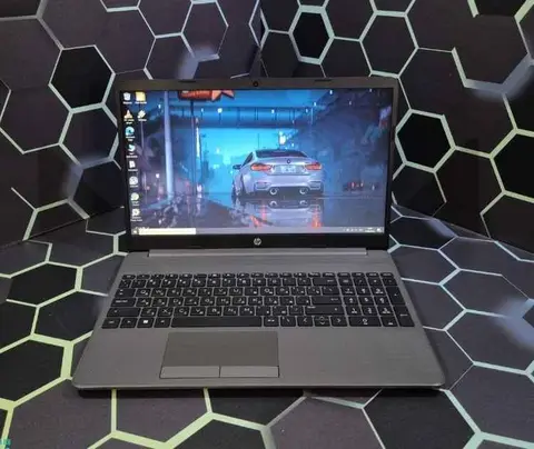 A powerful, fast HP 255 laptop is for sale, 1920 model