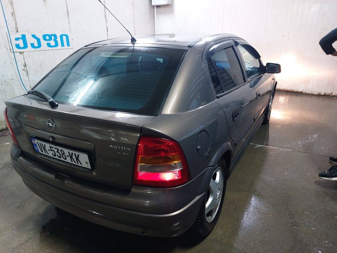 Her gün hareket halindeyim ve yağ değiştiriyorum. Arabamın motoru - 3,000$