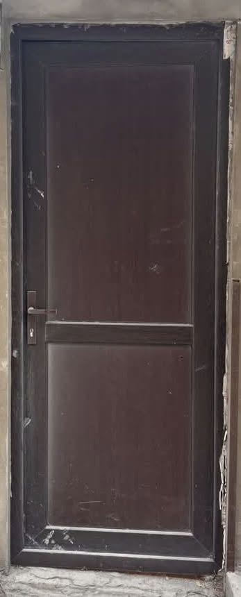 Дверь Евро (90x217) - 50,000 драм. Продается в Арташате.