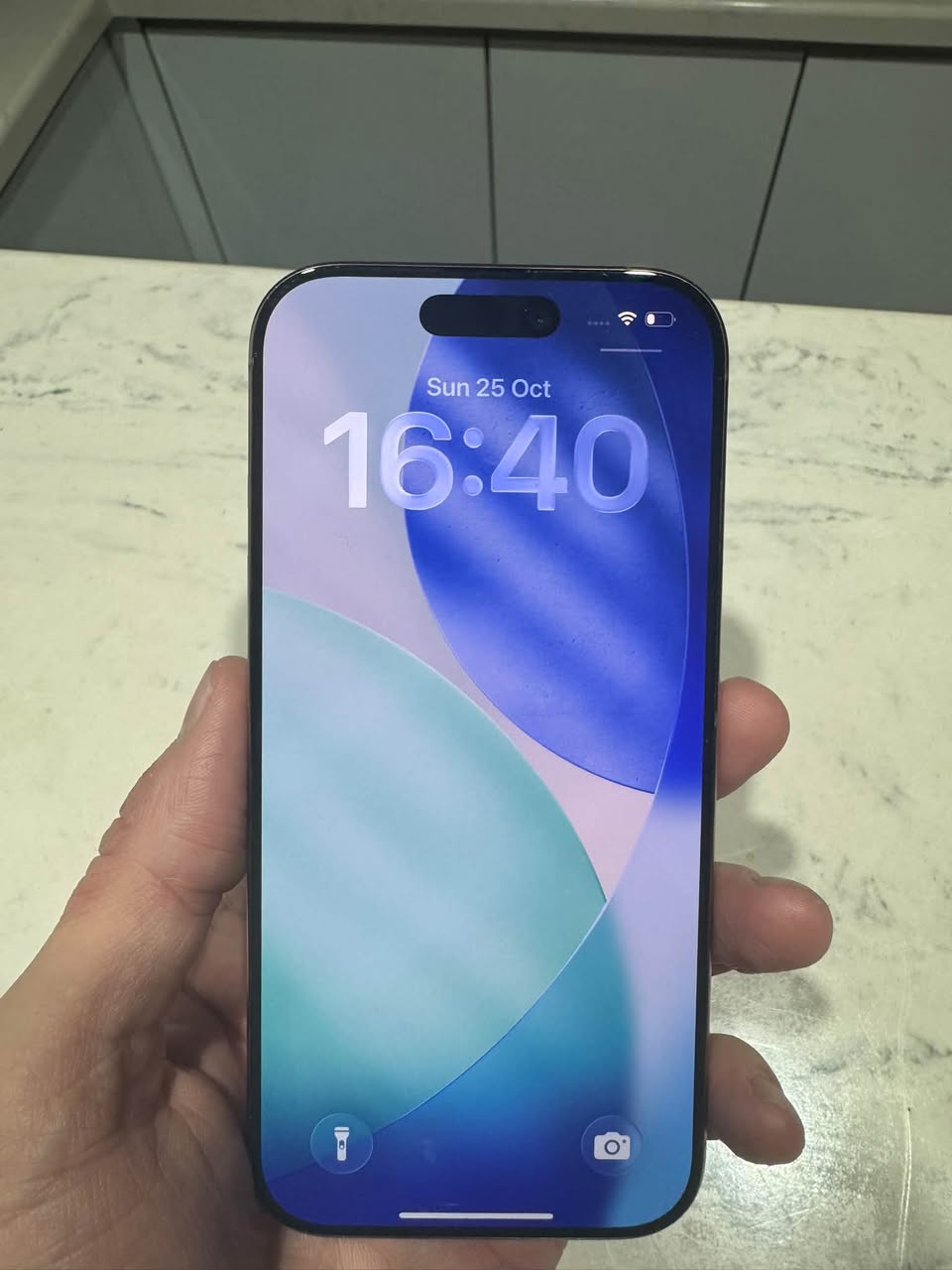 iPhone 16 Pro 256GB 1600 lari