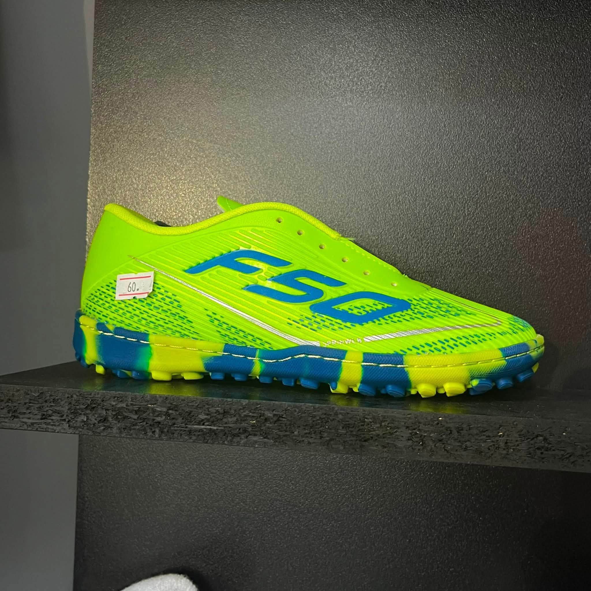 ⚽️ Лучшие футбольные шиповки Roba — 60₾