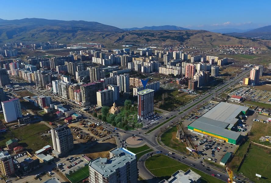 Վաճառվում է բնակարան, Թբիլիսի