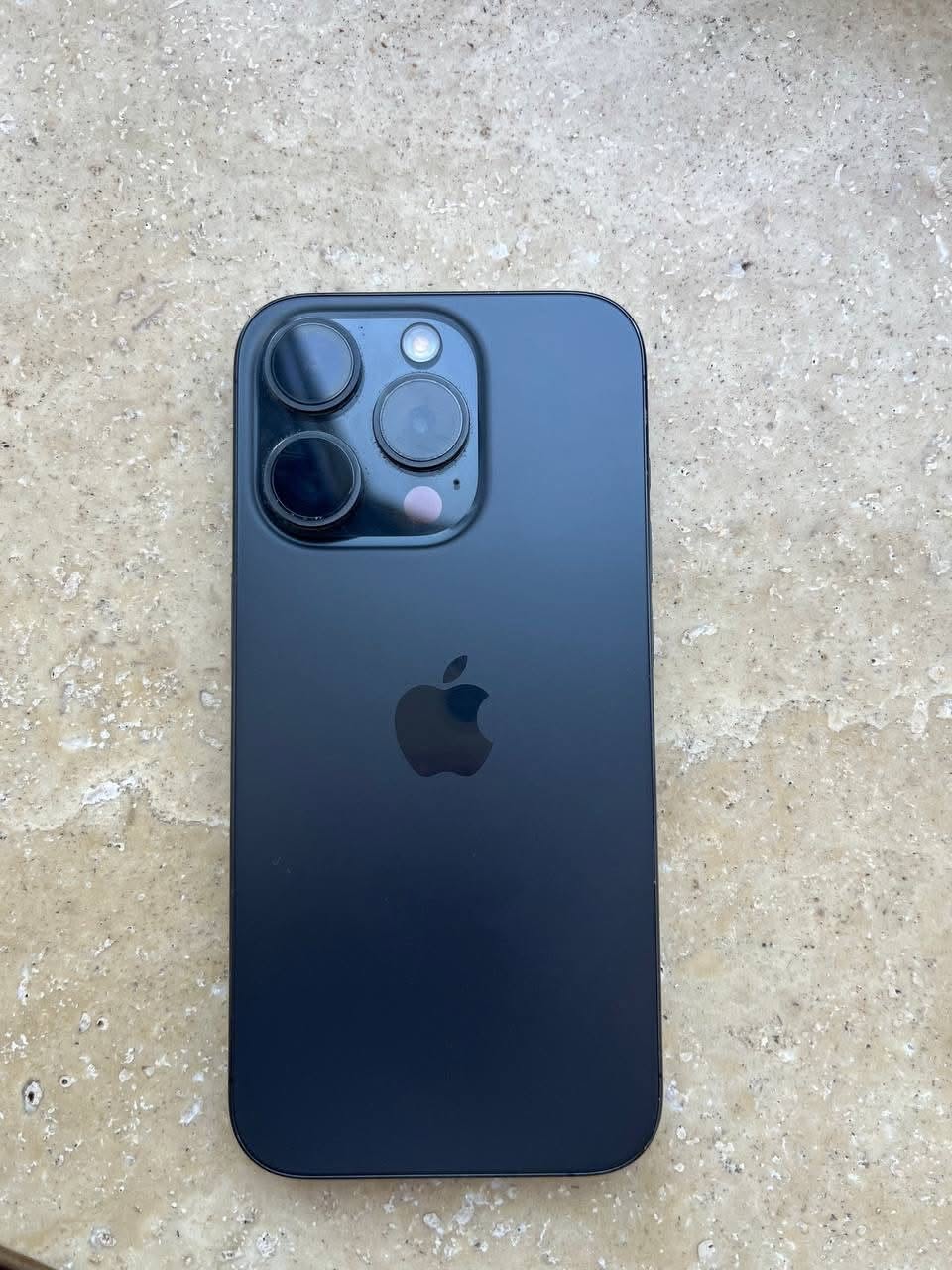 iPhone 15 Pro, zavod