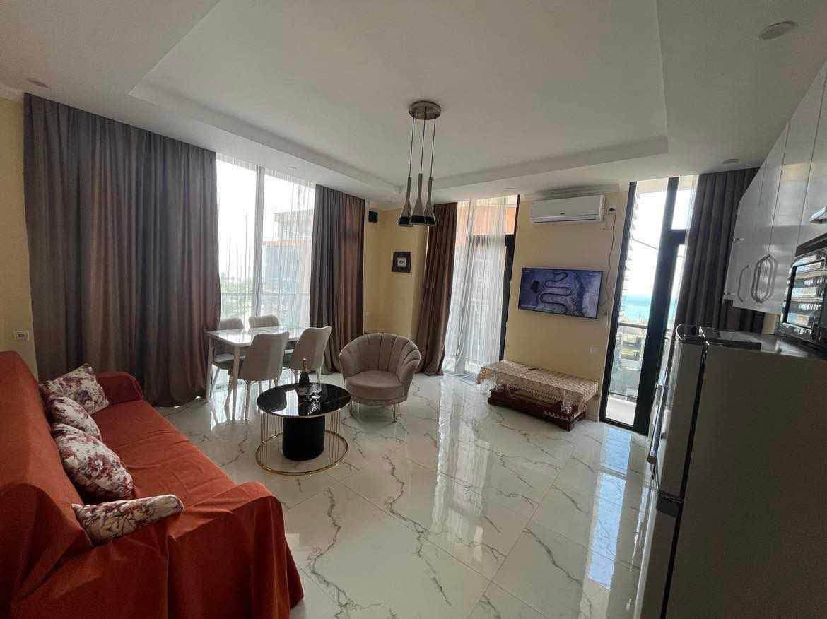 2 otaqlı mənzil kirayə verilir, Batumi — $650