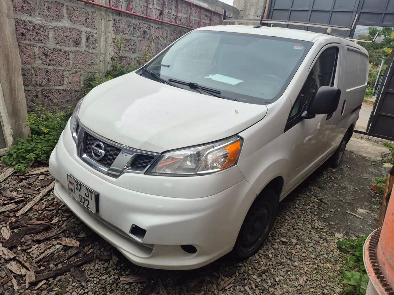 Nissan NV200 — 10,800$