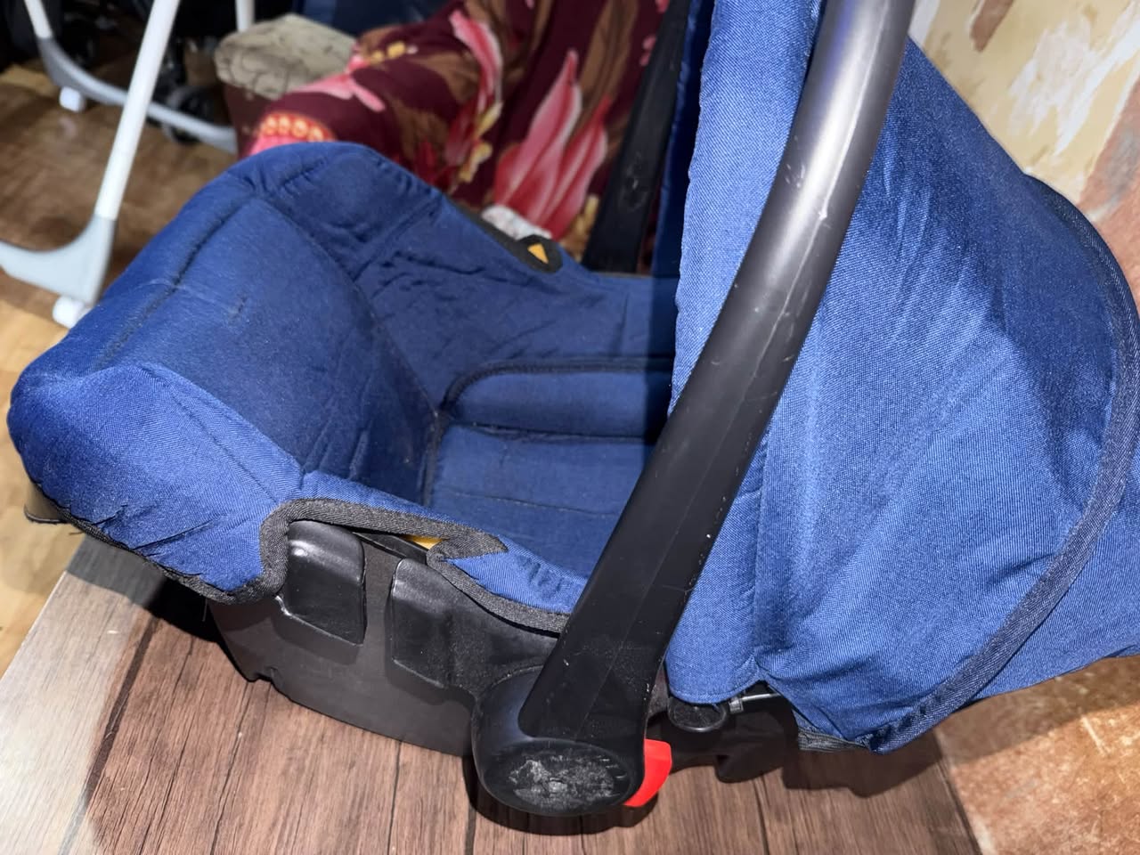 Child's bed, desk chair, car seat