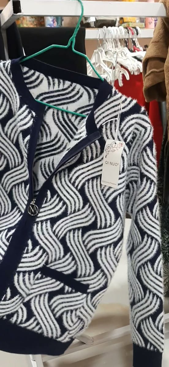 Navy knit zip cardigan, size 58-60