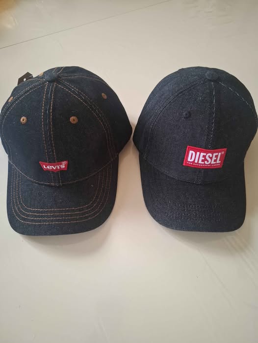 დენიმის კეპი Levi's და Diesel