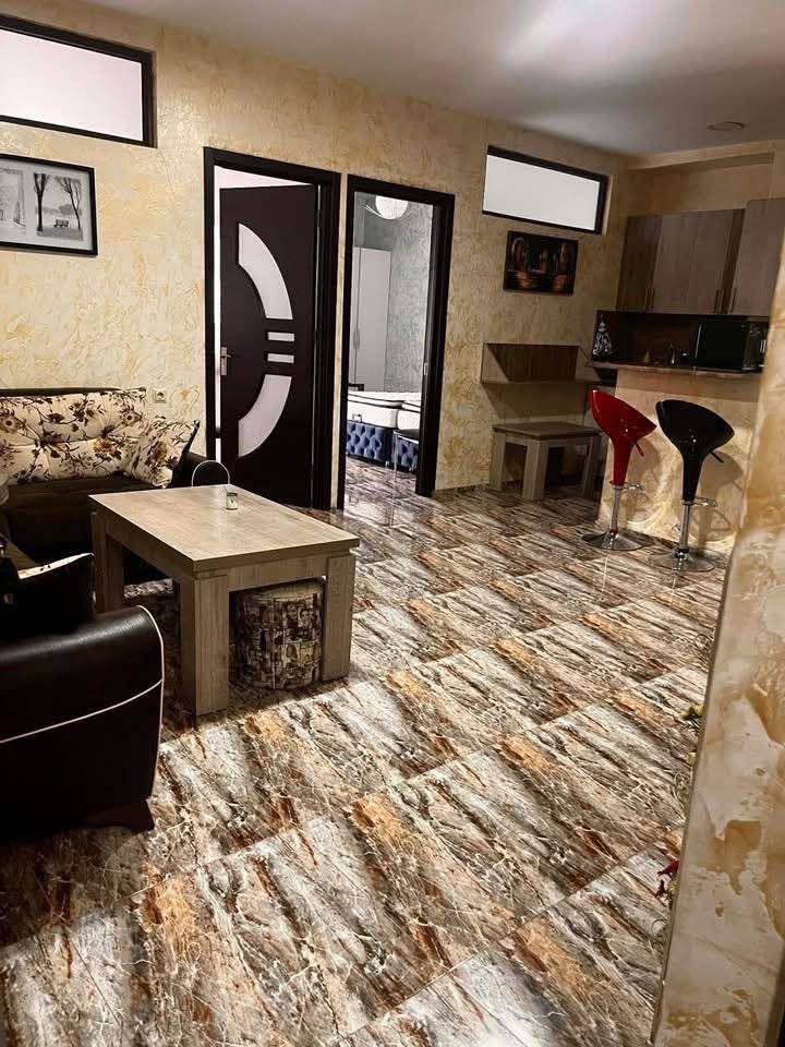 Վաճառվում է բնակարան, Փոթի — $98,000