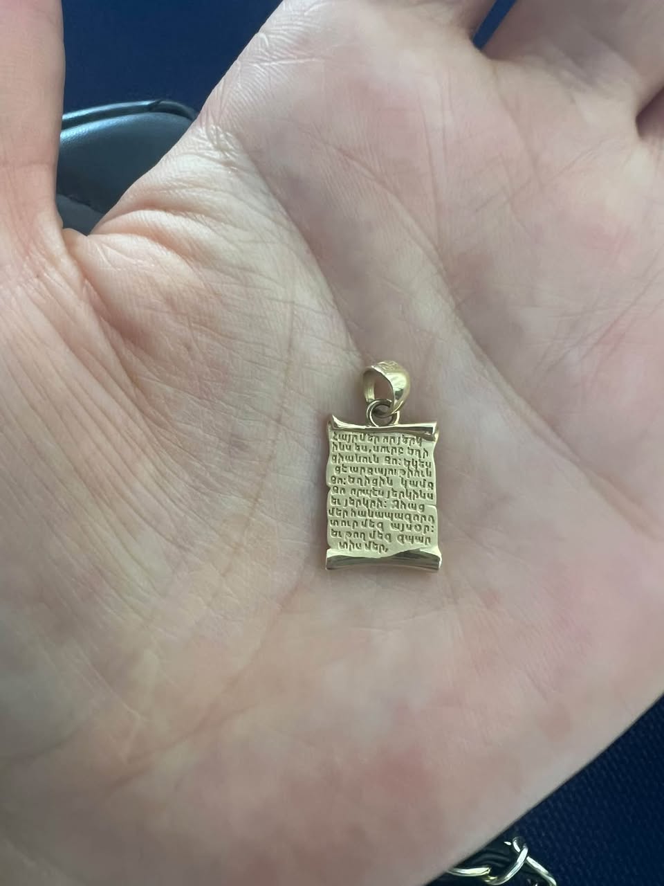 585 gold pendant, 1.8 g