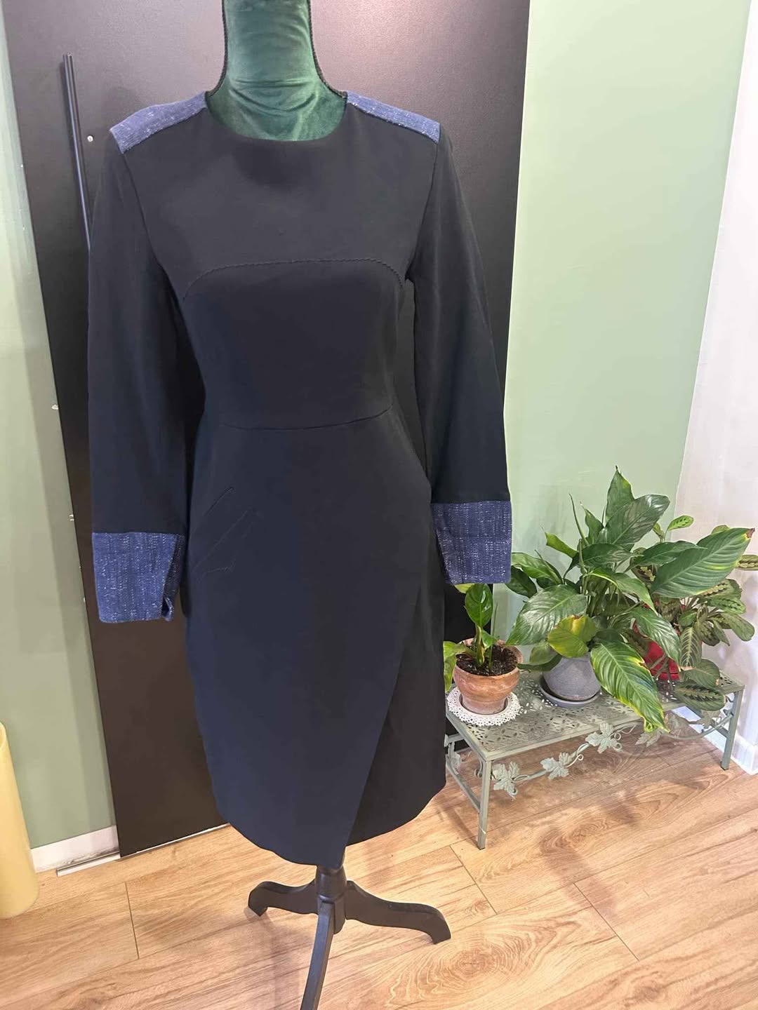 MaxMara Sportmax-ის ელეგანტური კაბა – იტალიური