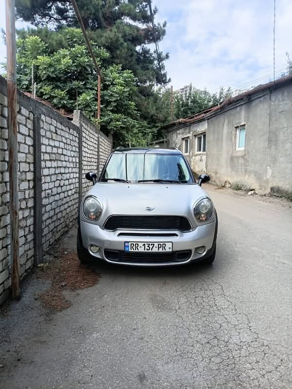 MINI Countryman 2012 — 4,500$
