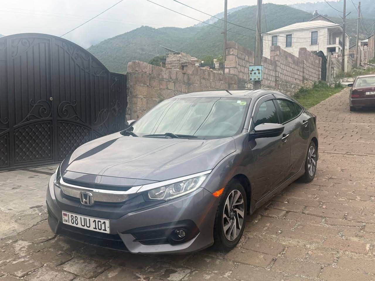 Car 2017, 2L engine