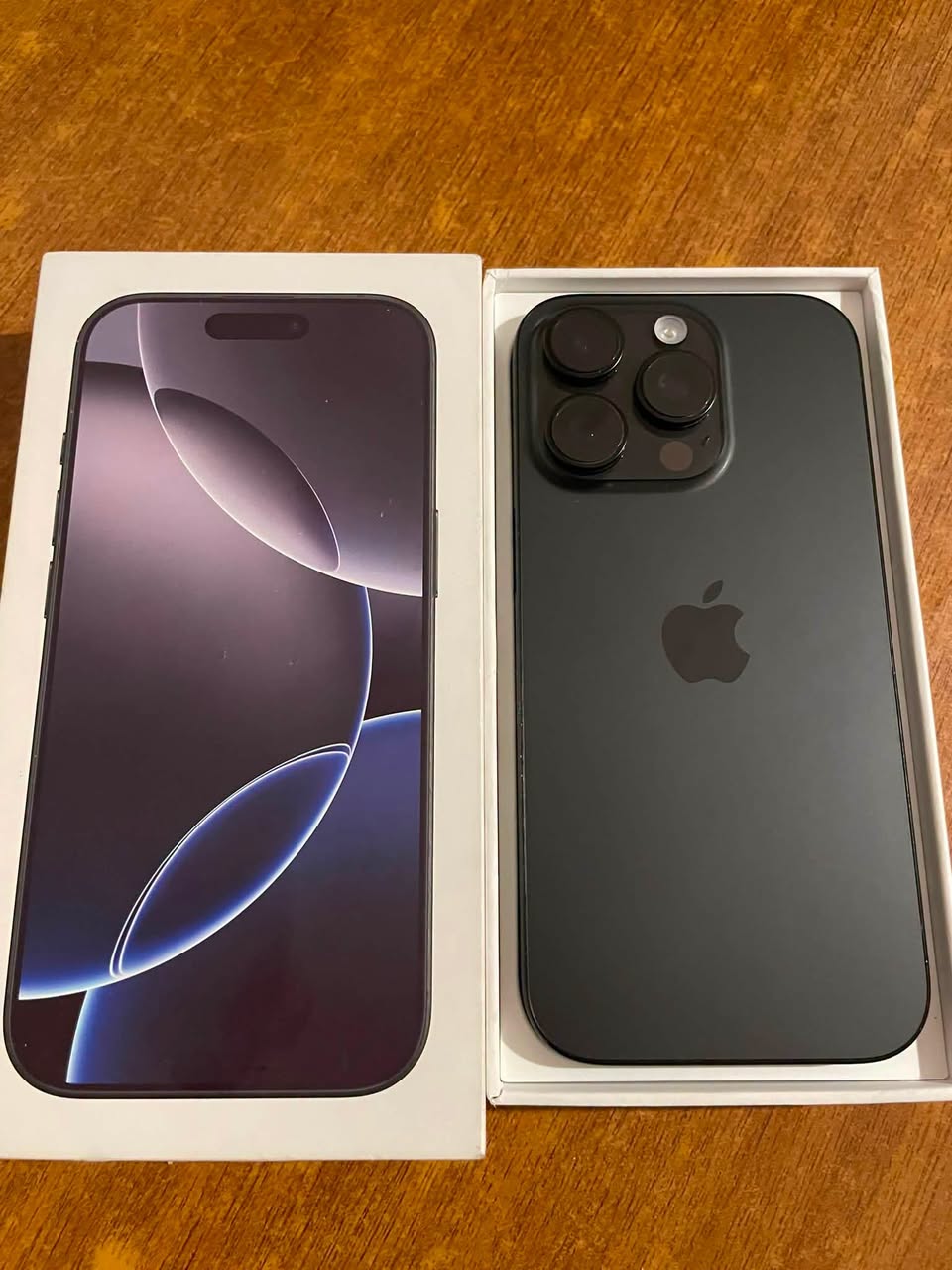 iPhone 16/pro/128Gb simli versiya qutisi ile 2000