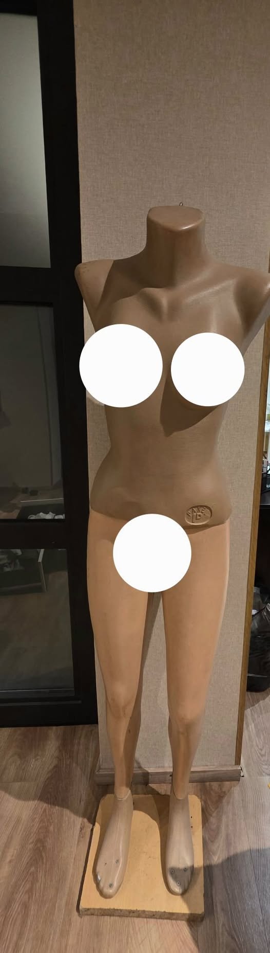 Women's display mannequin, 60 GEL