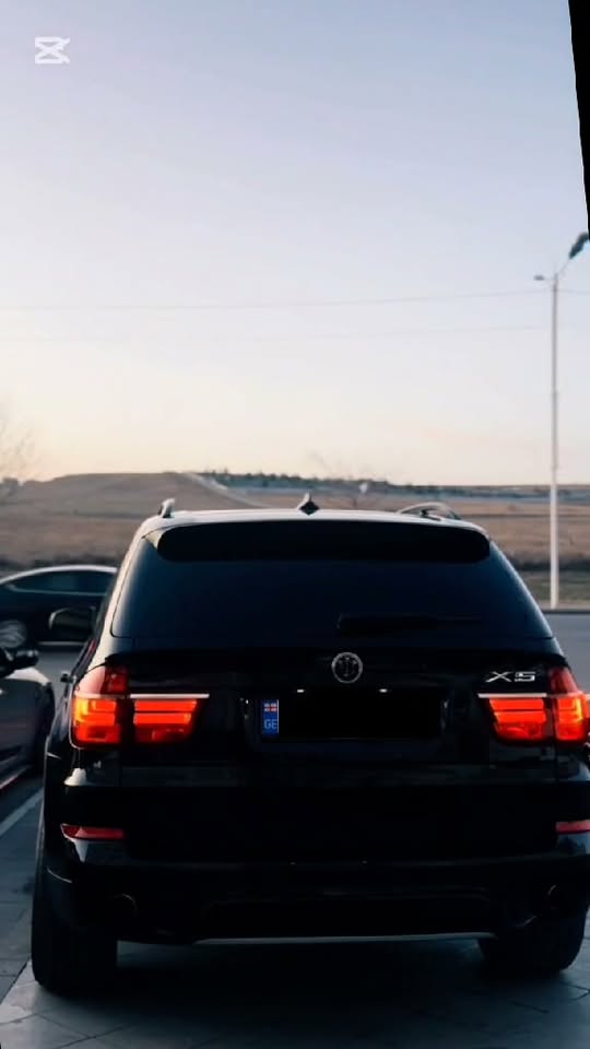 Avtomobil 2011 — 10,500$