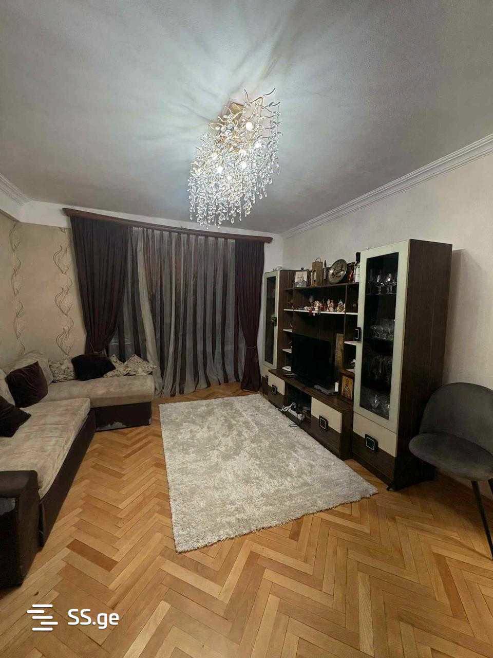 Продается 4-комнатная квартира, Тбилиси — $140,000