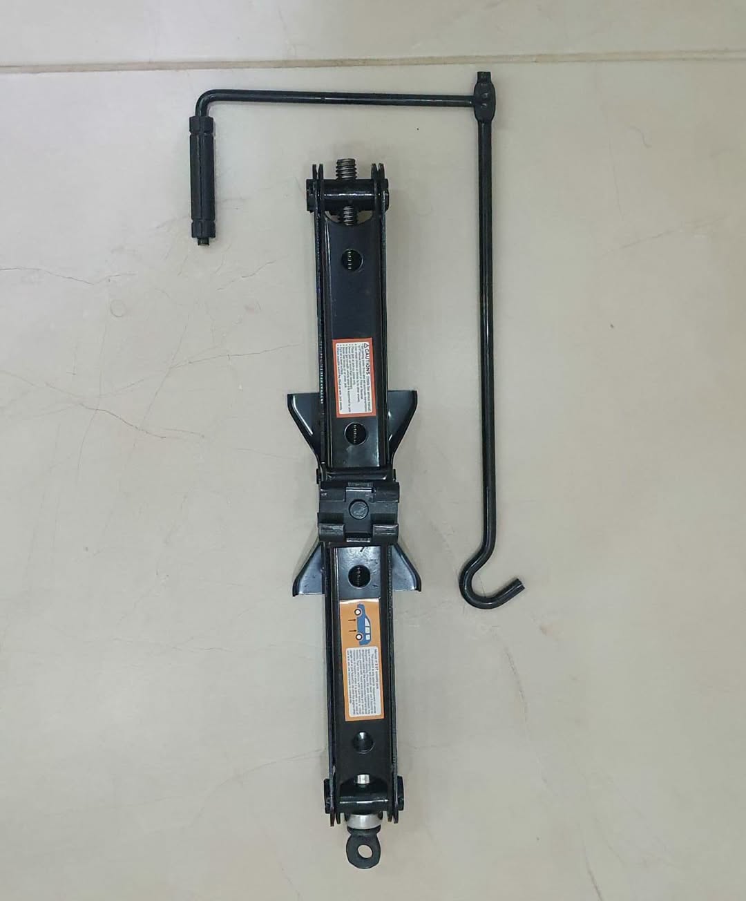 Автомобиль — 60₾